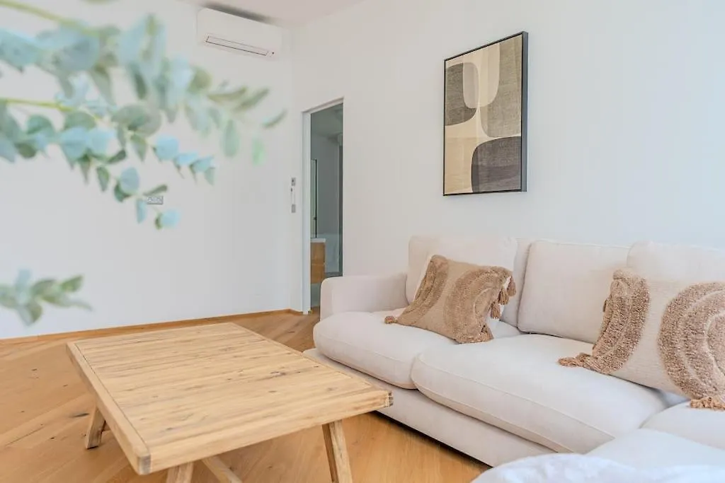 Neustift Deluxe Apartment Vienna